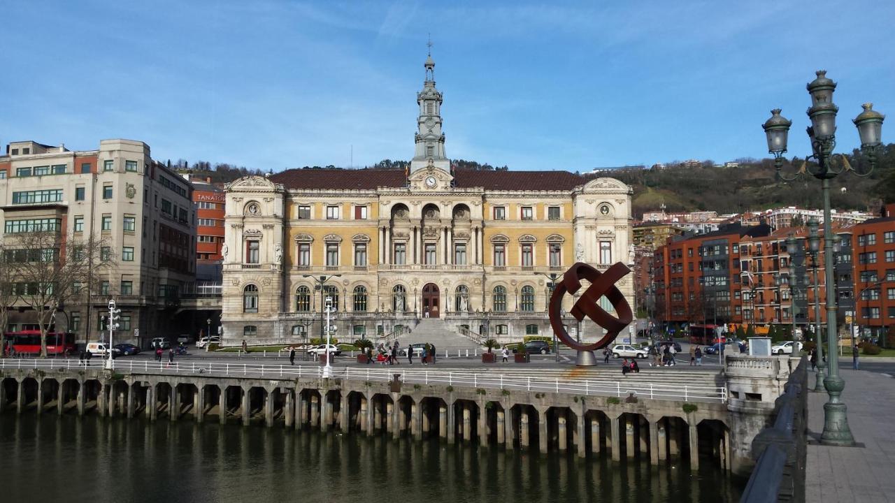 Lux Cityhall + Parking Μπιλμπάο Εξωτερικό φωτογραφία